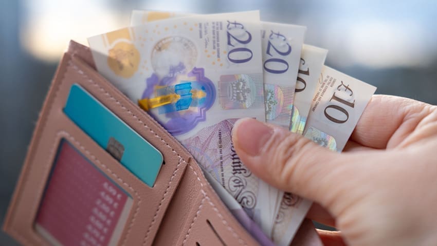 The government is to roll out a new £1bn-a-year support scheme designed to give people on low incomes direct access to emergency cash when they face sudden financial shocks.