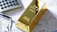 Gold remains one of the most actively traded commodities globally, and for UK traders the choice of platform directly shapes execution quality, cost per trade, and access to related markets like crude oil and natural gas.
