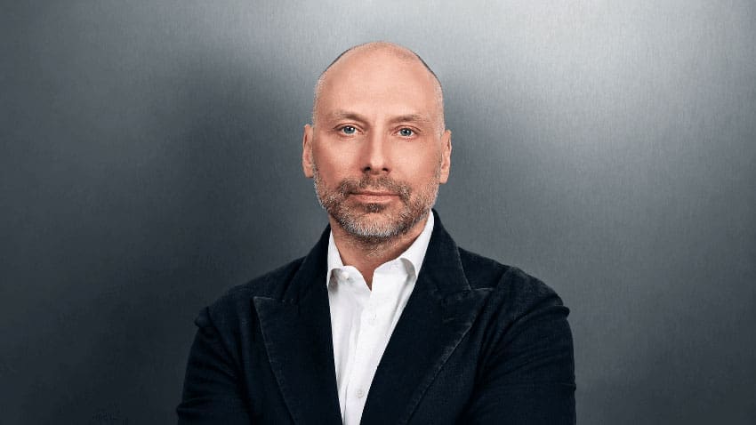 Boris Azarenko is a co-founder of Vesper, a developer that would go on to build some of the most sought-after homes in Moscow – restored heritage houses, new buildings, and entire neighbourhoods, all with finished-to-the-key apartments.