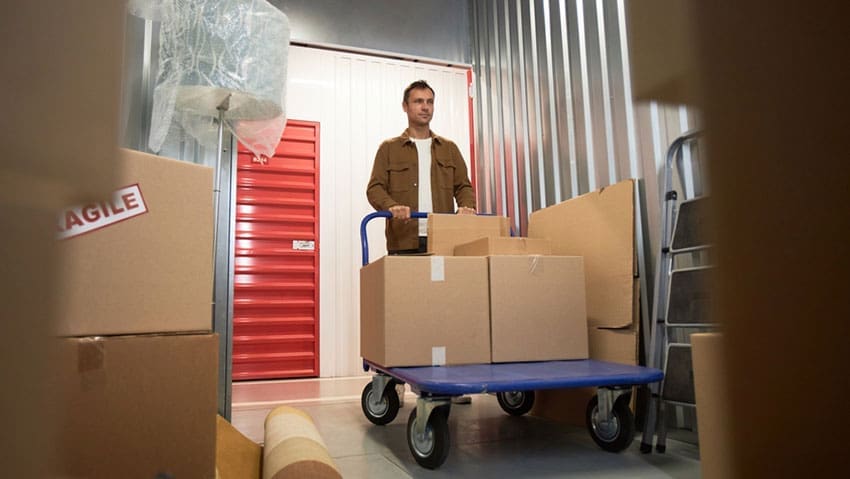 Finding reliable storage space in a busy city like London can feel overwhelming. Whether you're moving home, renovating your property, or looking for extra space for business inventory, choosing the right provider makes all the difference.